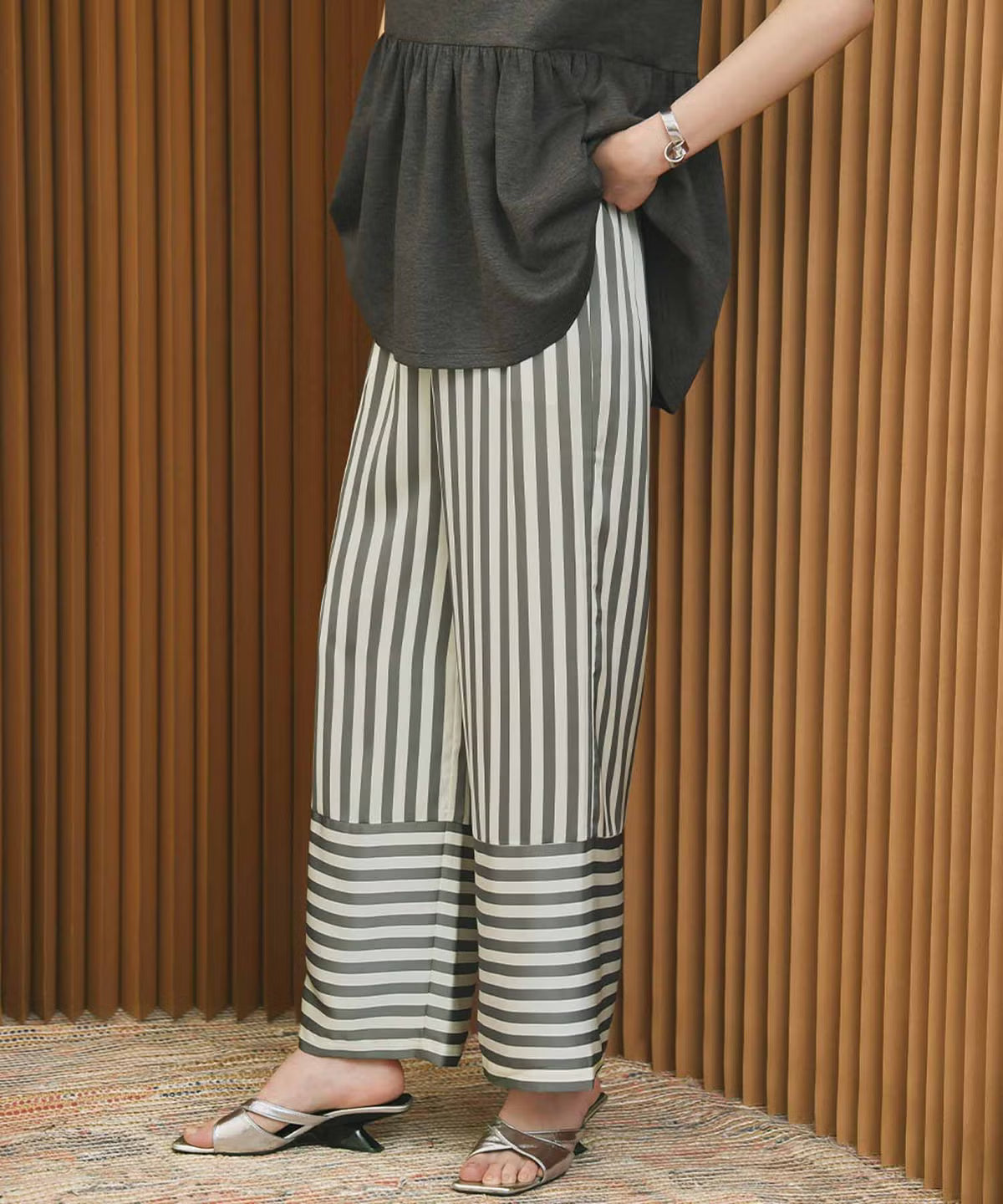 LM12【ELFRANK】微光澤高級緞面涼感渡假風直條寬褲