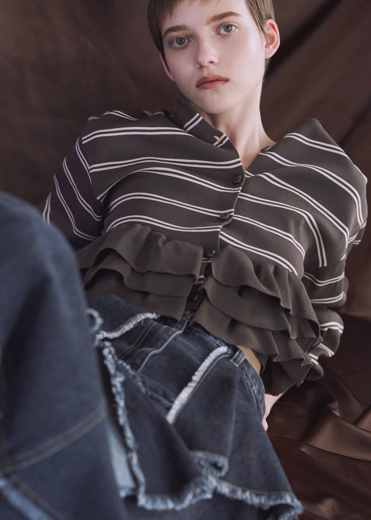 BM32 （預購8月）【Willfully】hem ruffle frill knit cardigan