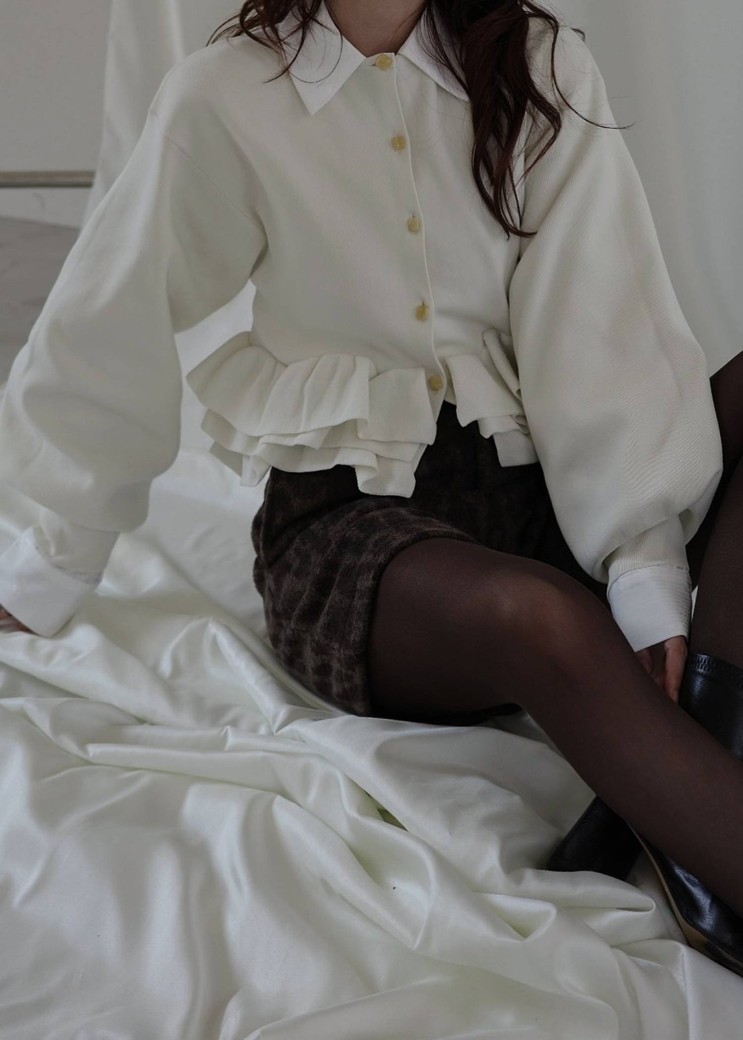 BM32 （預購8月）【Willfully】hem ruffle frill knit cardigan