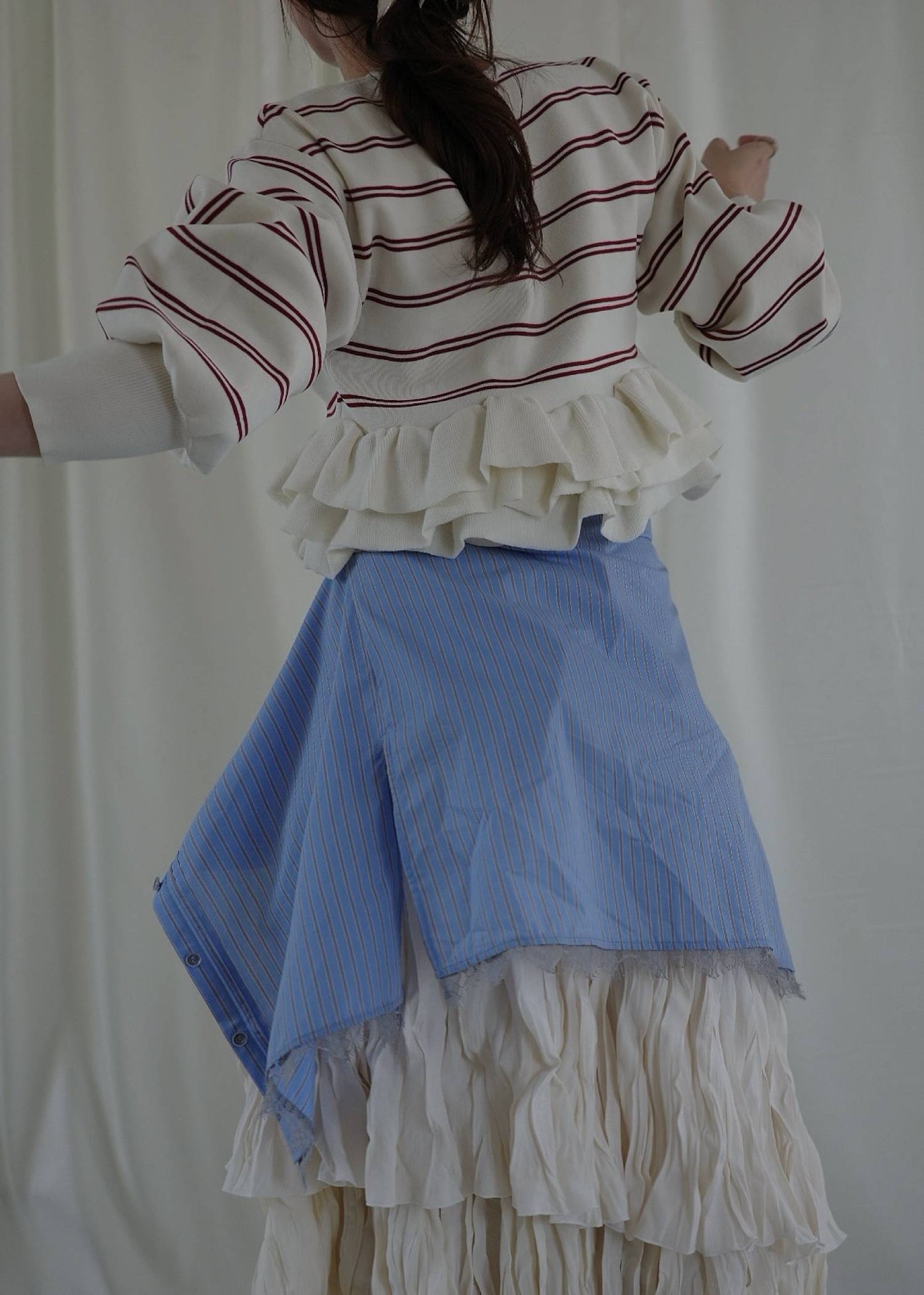BM32 （預購8月）【Willfully】hem ruffle frill knit cardigan