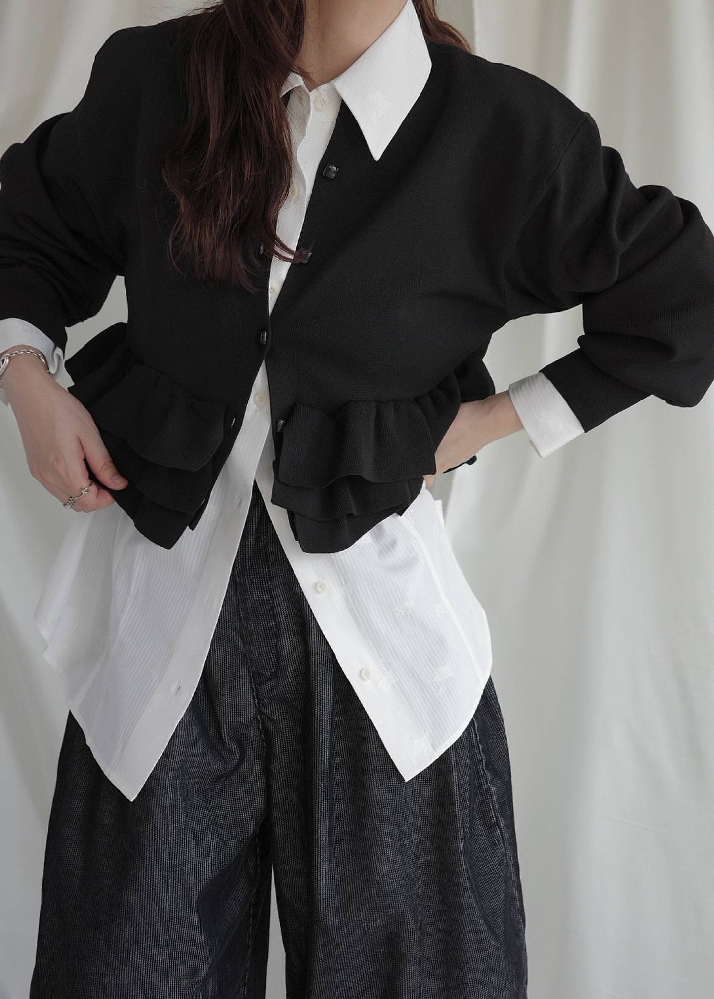 BM32 （預購8月）【Willfully】hem ruffle frill knit cardigan