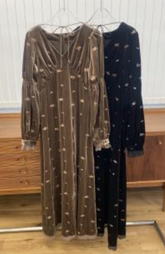 BW14 （預購10月）【Willfully】floral embroidery velour OP