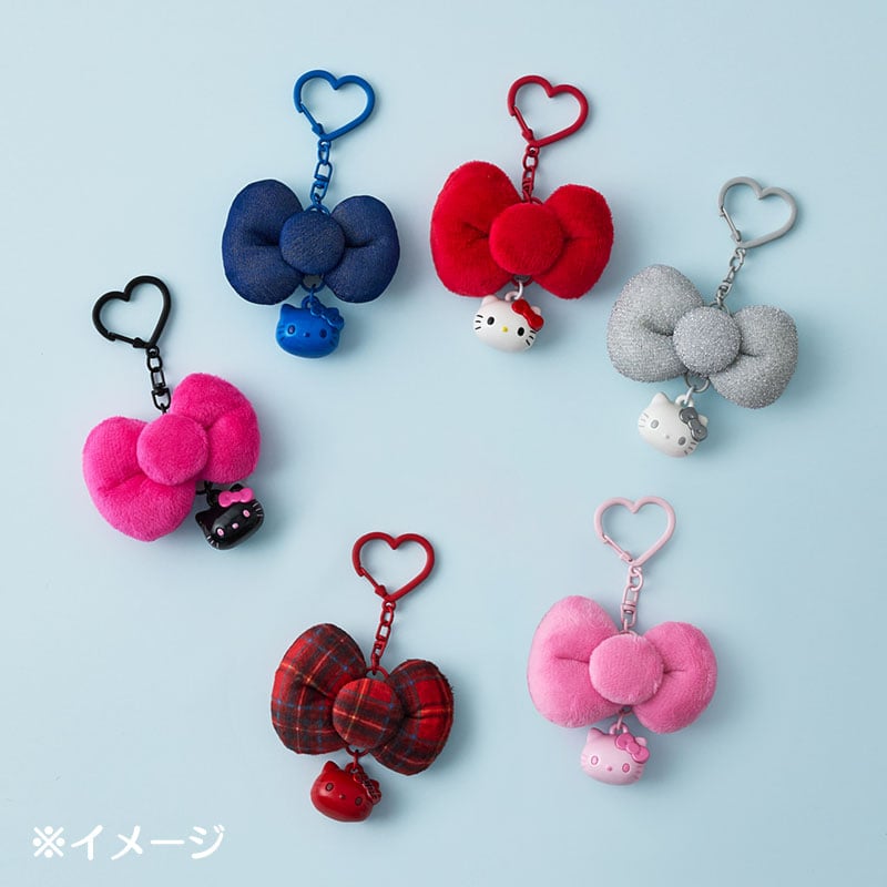ML16 （台灣現貨）日本最新【I love Kitty系列】毛絨絨蝴蝶結吊飾 - 閃閃銀色