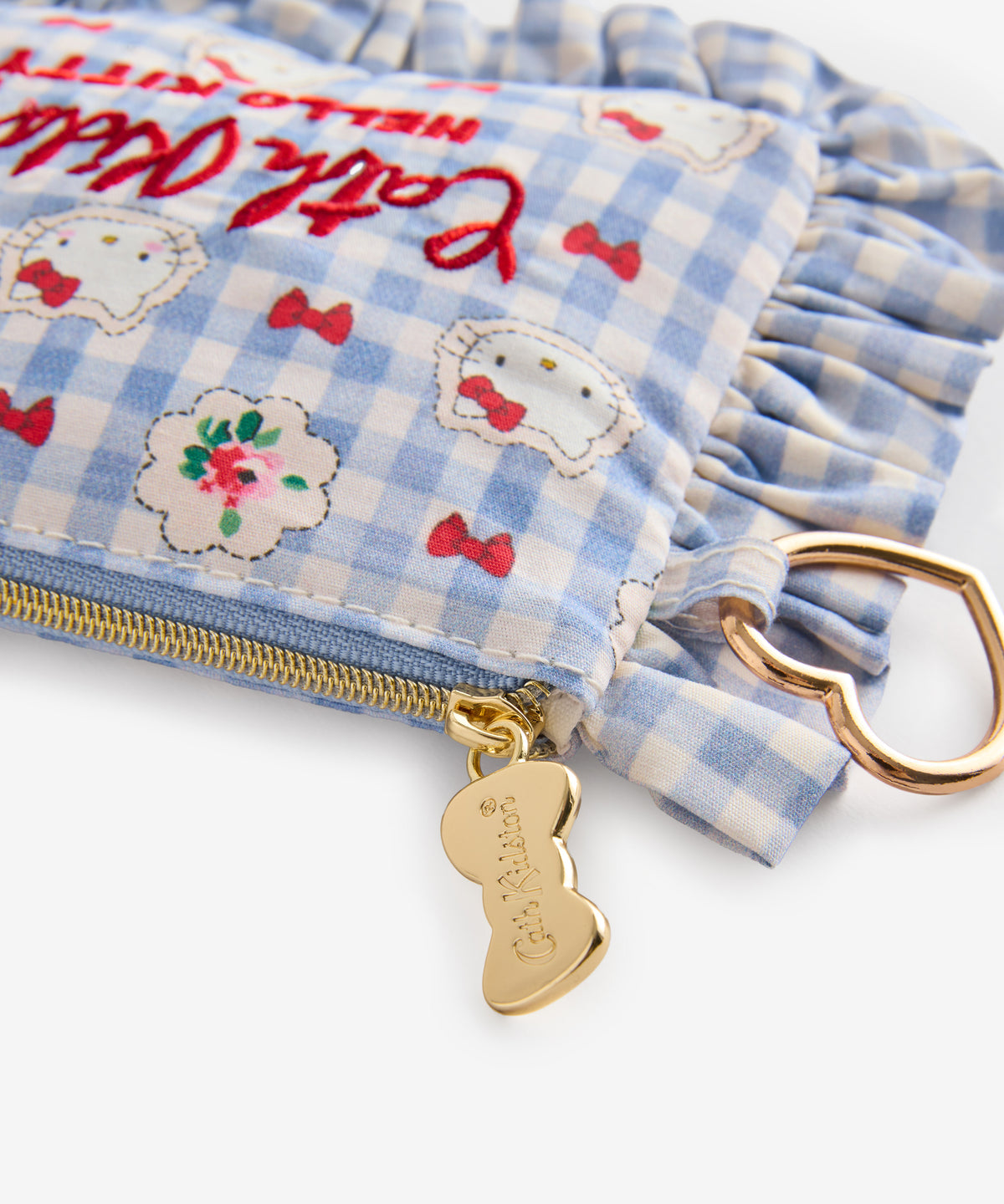 NE25（預購7月）【Hello Kitty】Cath Kidston London夢幻聯名 - 限量經典面紙包+吊飾組