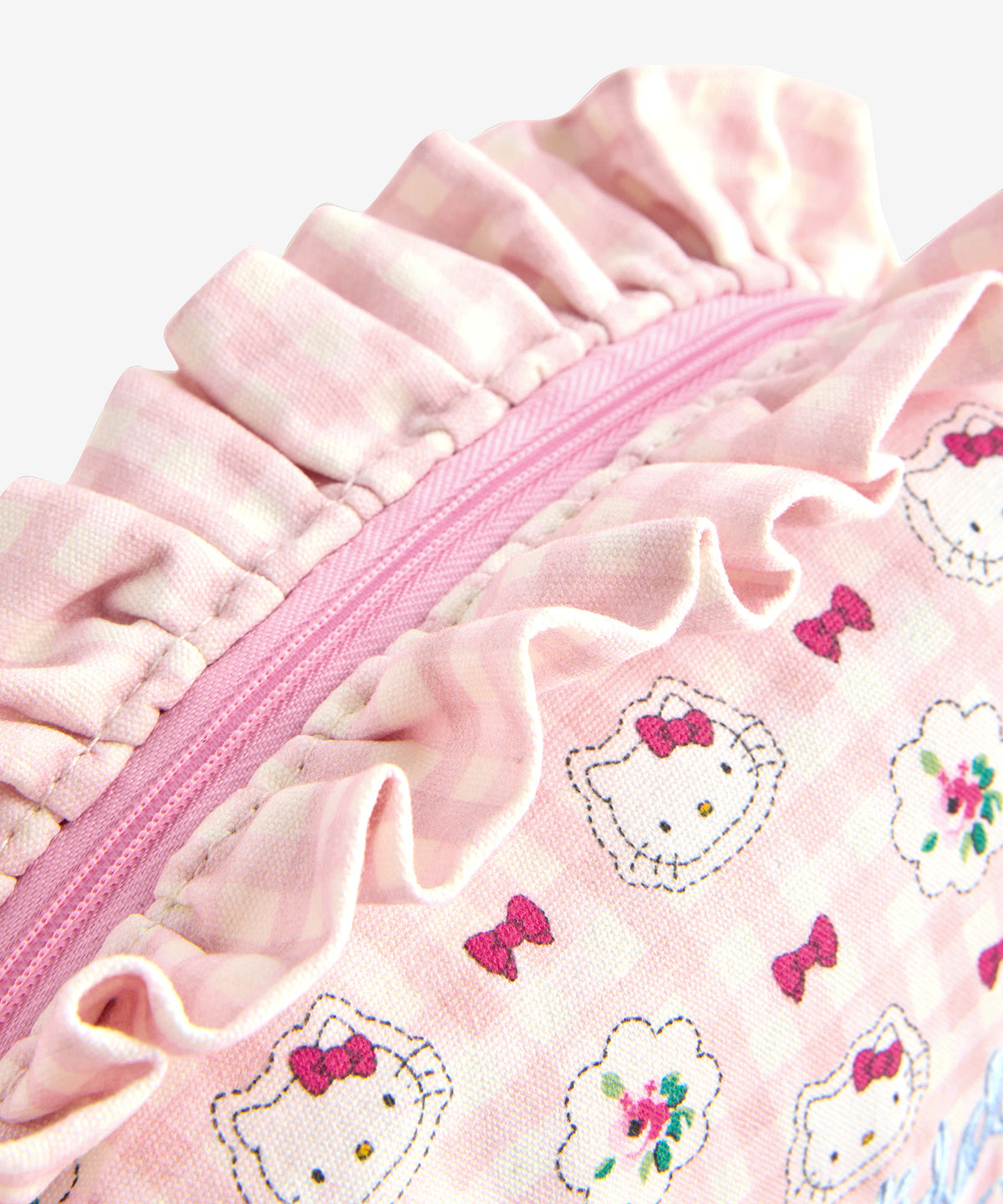 NE26（預購7月）【Hello Kitty】Cath Kidston London夢幻聯名 - 荷葉邊化妝包