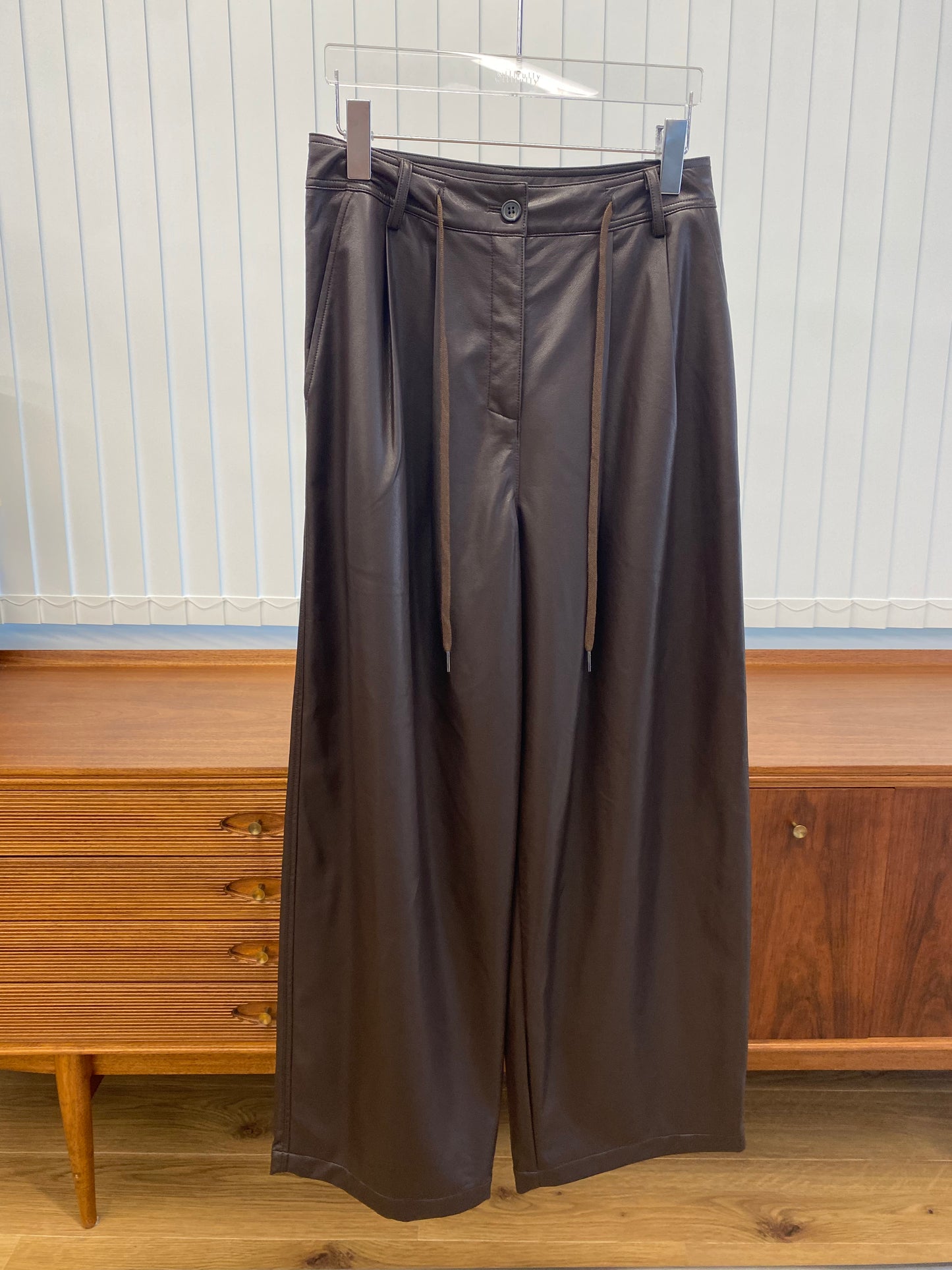 BW02 （預購10月）【Willfully】soft synthetic leather relax tuck