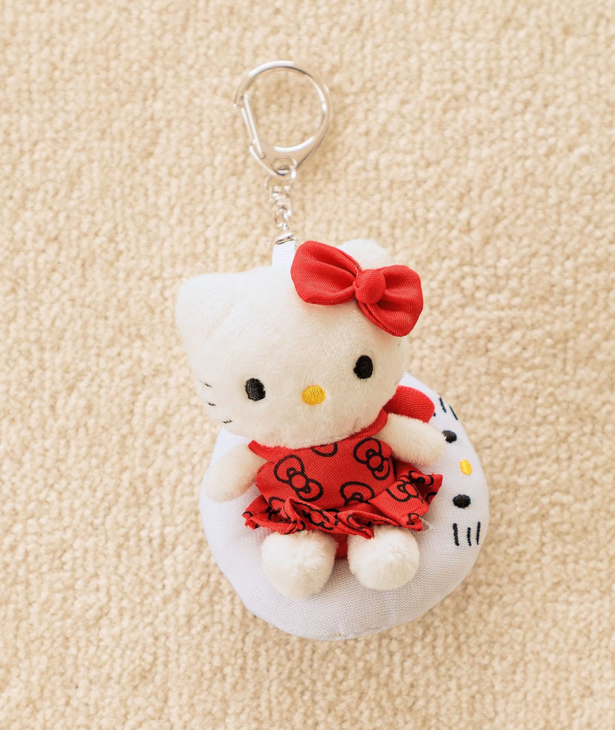 NV92 （台灣現貨）【Hello Kitty】260501最新難買曬黑Kitty系列小小吊飾