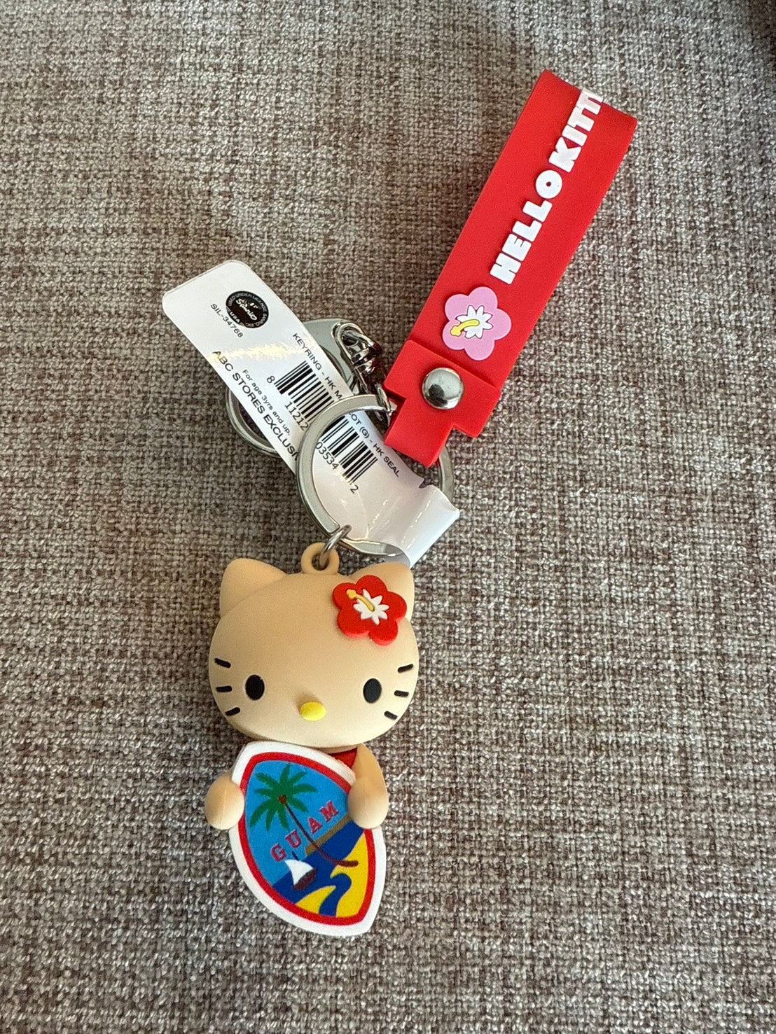NE12（台灣現貨）【Hello Kitty】關島限定曬黑KITTY鑰匙圈吊飾