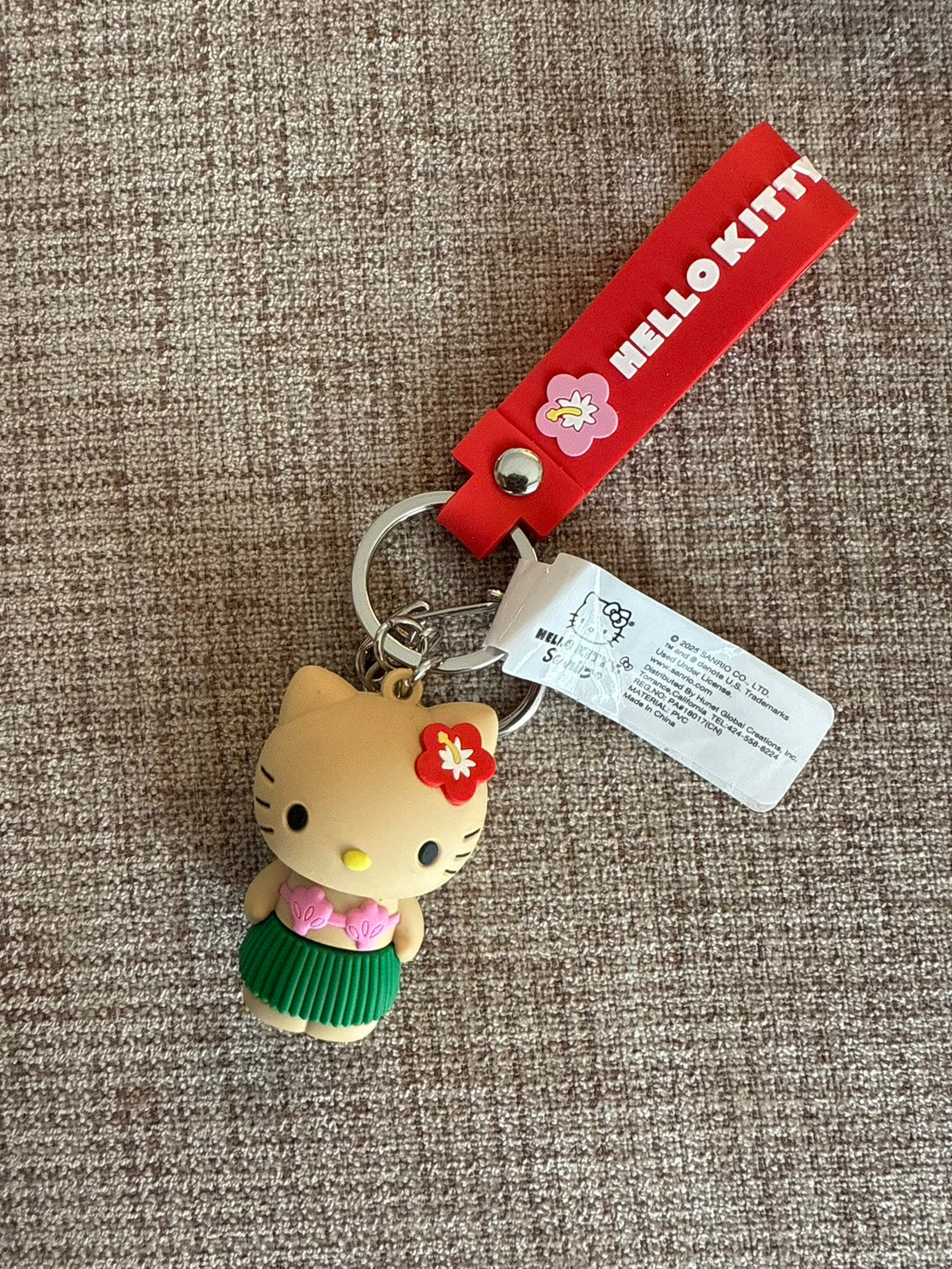 NE12（台灣現貨）【Hello Kitty】關島限定曬黑KITTY鑰匙圈吊飾